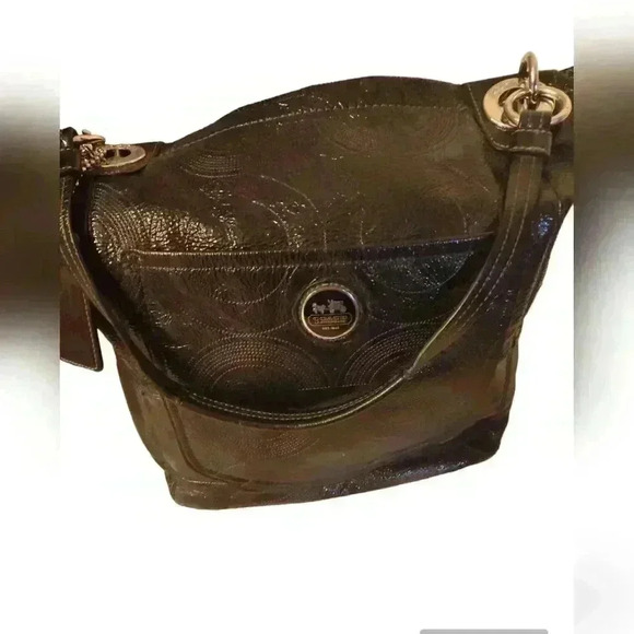 COACH VINTAGE PATENT SIGNATURE TOTE - Picture 1 of 8